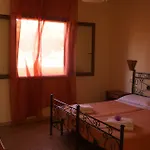 Kır Evi Ninea Ricadi